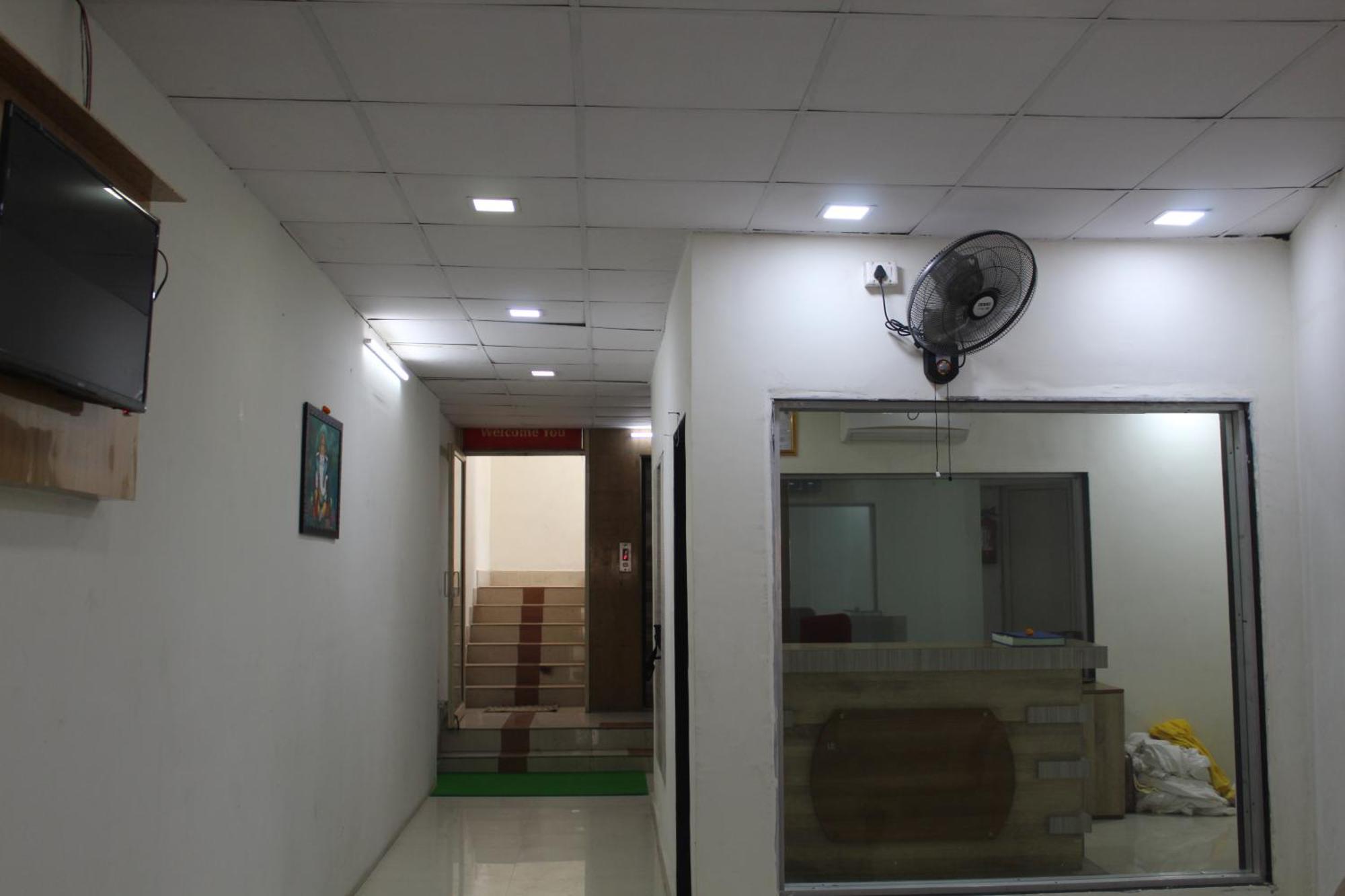 Hotel Skylark Vapi Extérieur photo