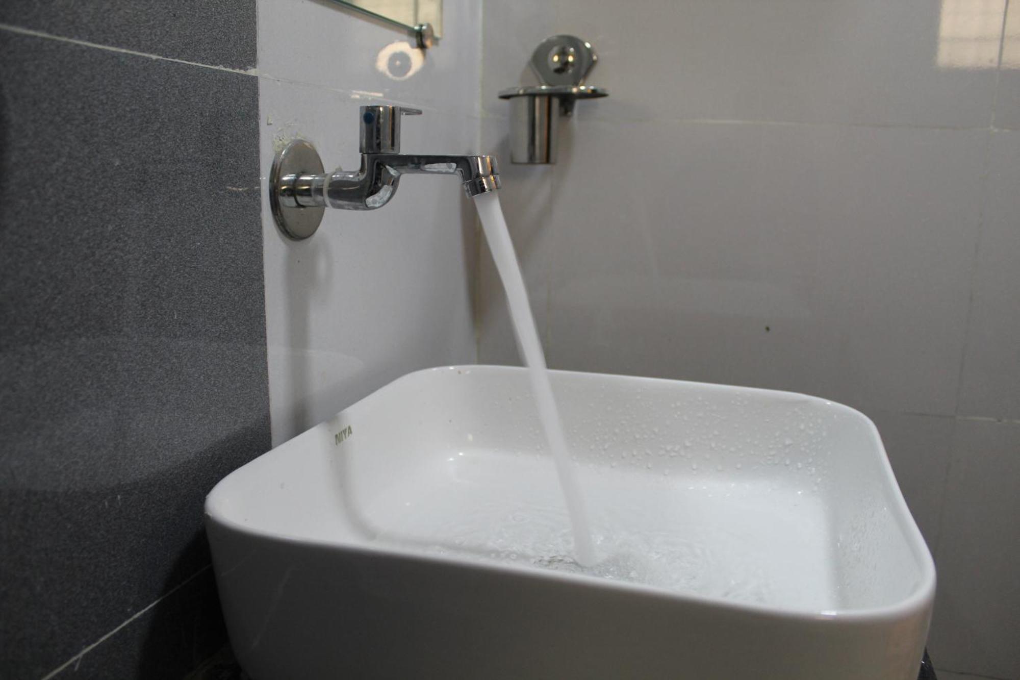 Hotel Skylark Vapi Extérieur photo