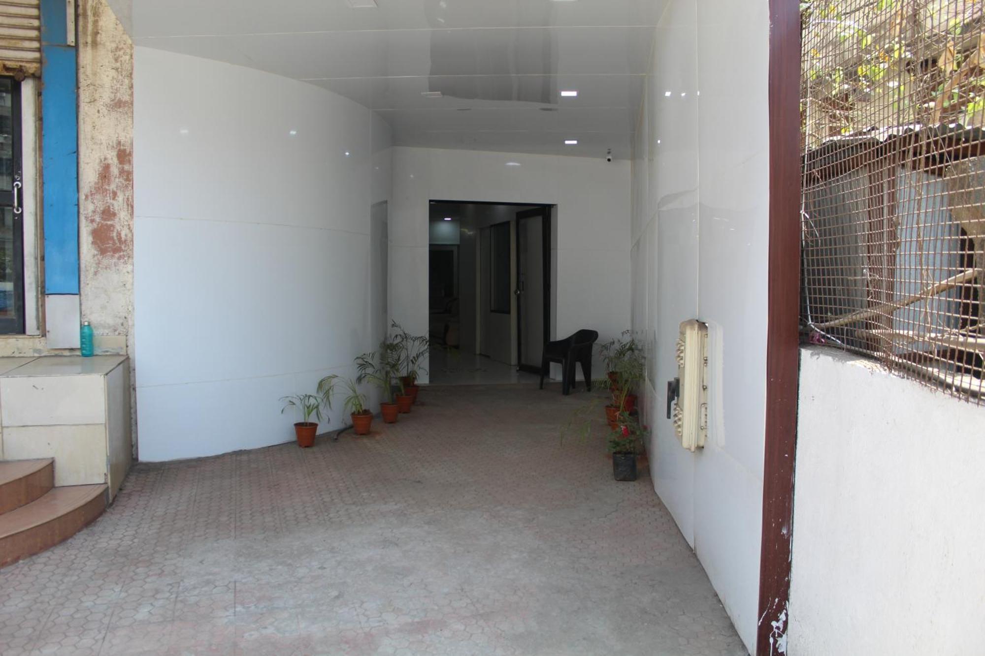 Hotel Skylark Vapi Extérieur photo